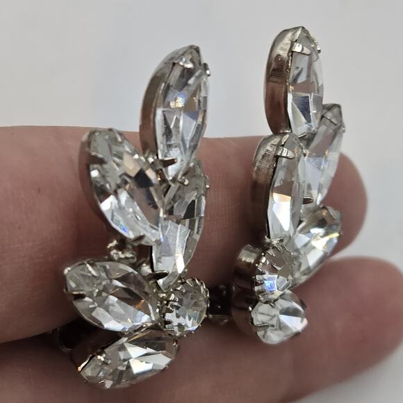 Vintage Silver Tone Rhinestone Crecent Climber Clip On Earrings Glam 50s Style - Picture 2 of 5